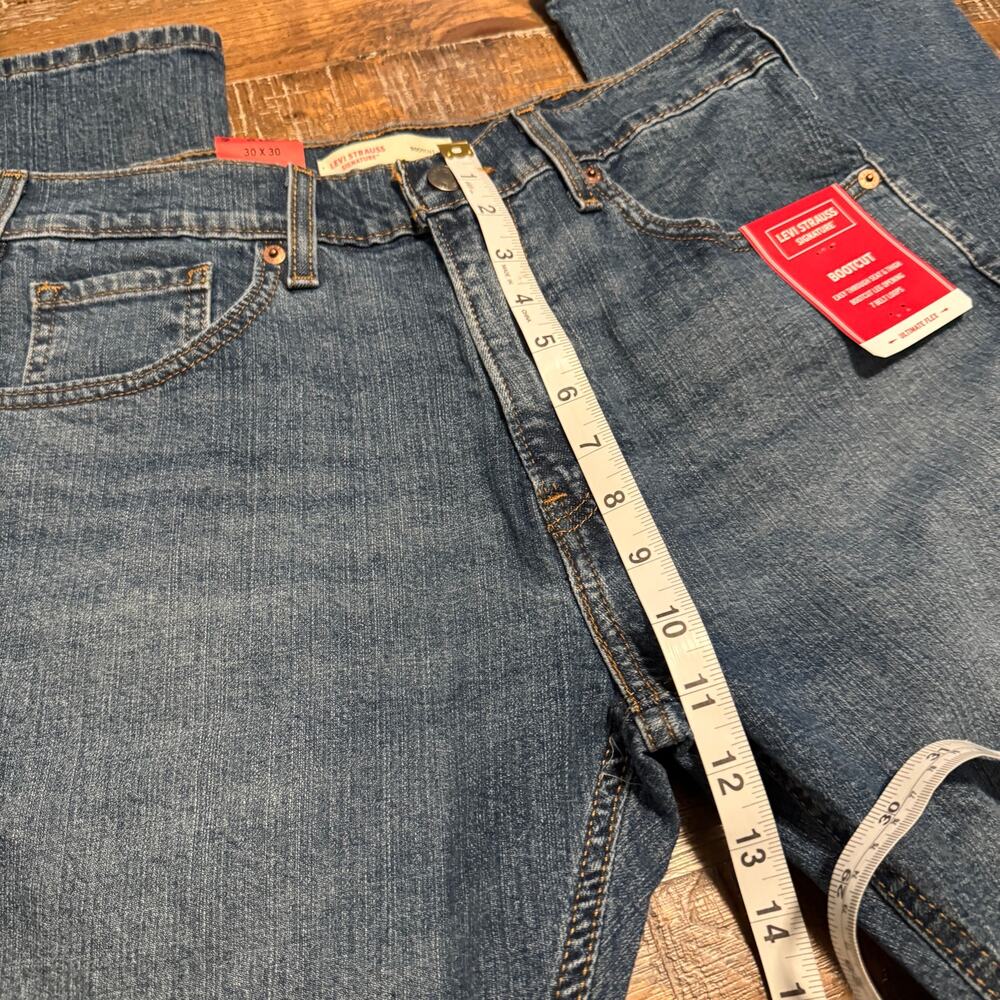 LEVI STRAUSS Signature Bootcut Jeans 30x30 NWT New Blue Jean Men’s Casual Work - Picture 6 of 11